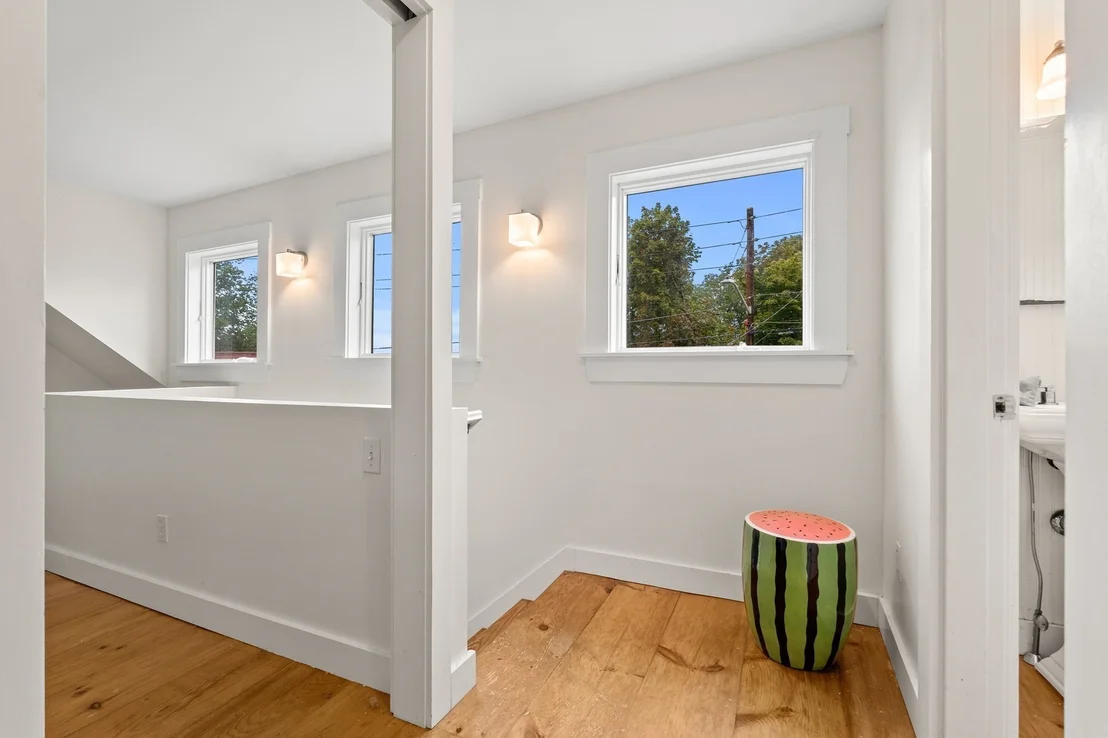 Photo of 1105 Washington