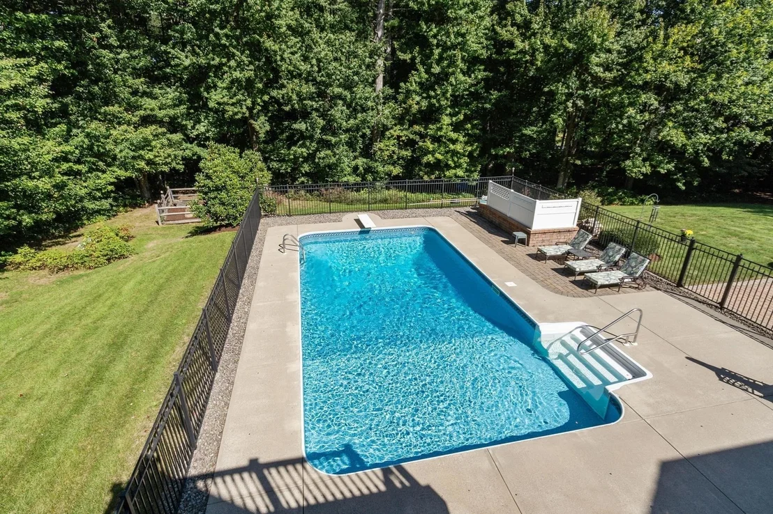 Photo of 4 Samuels Ln