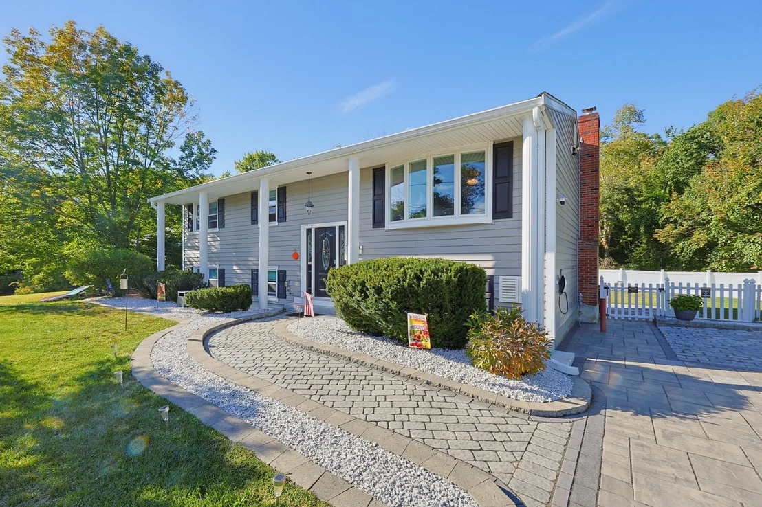 Photo of 39 Candy Ln