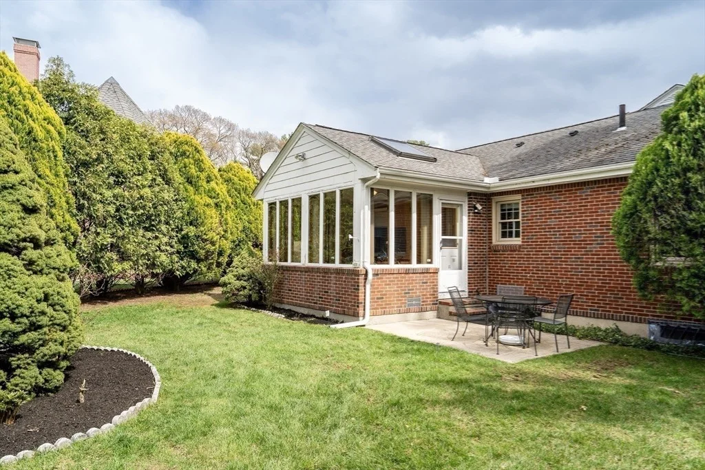 Photo of 6 Oakland Circle