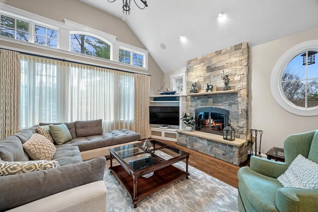 Photo of 24 Whitehall Cir