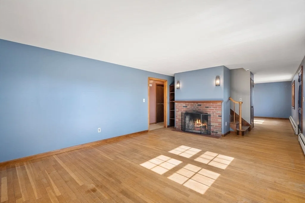 Photo of 89 Center Rd