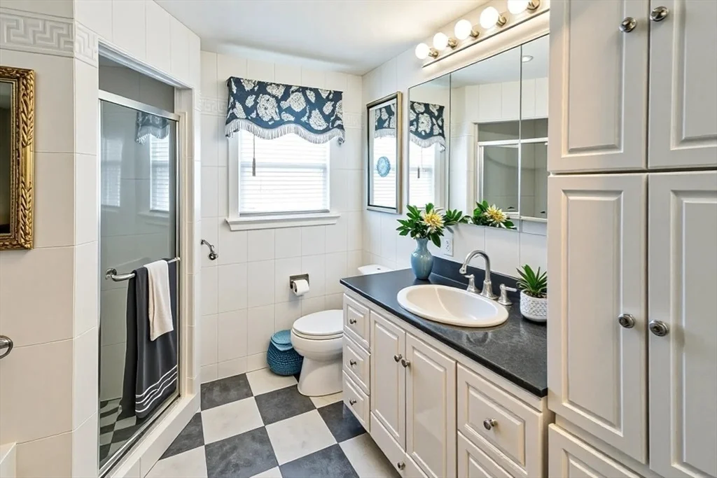 Photo of 37 Colonial Way