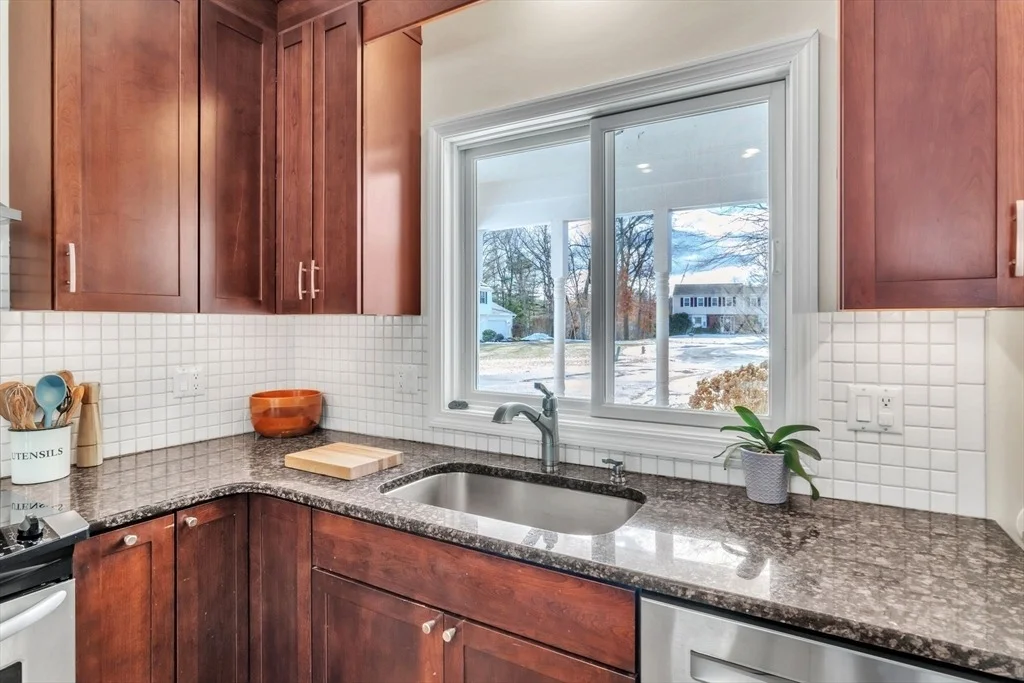 Photo of 11 Bonair Dr