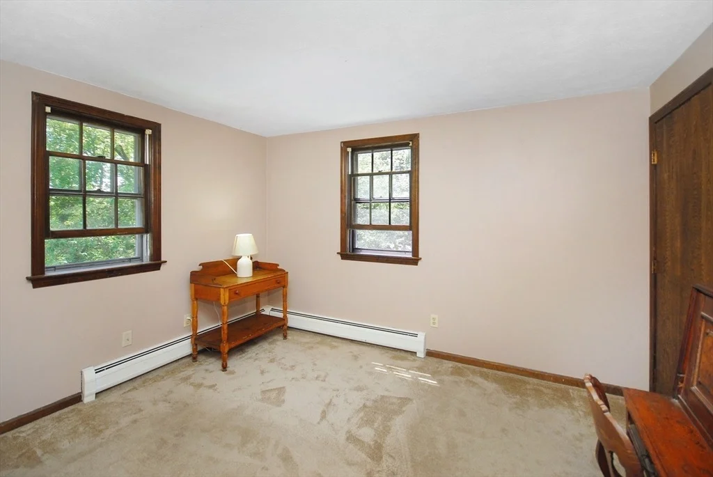 Photo of 7 Country Ln