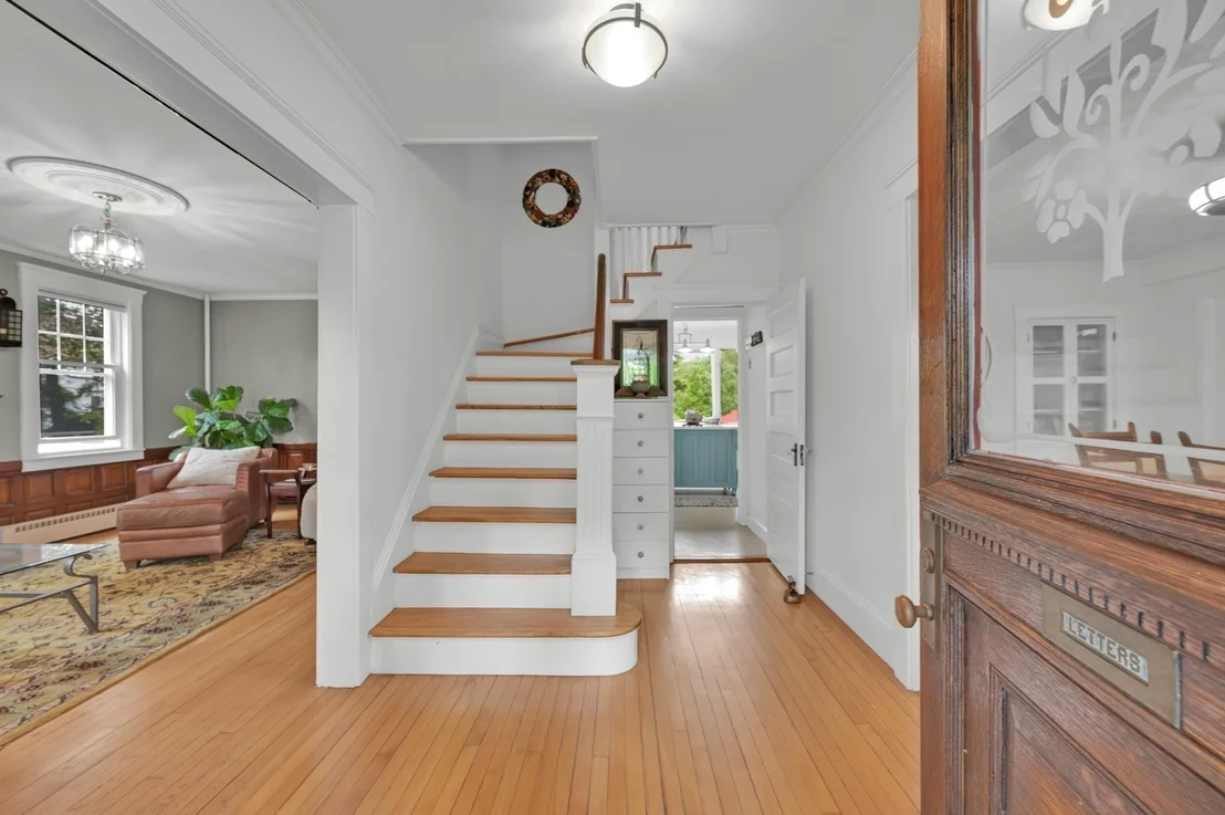 Photo of 26 Nelson Pl