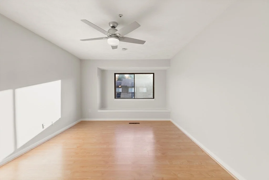 Photo of Unit 21 at 21 Hawthorne Circle