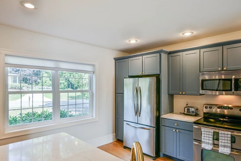 Photo of 261 Thompson Road