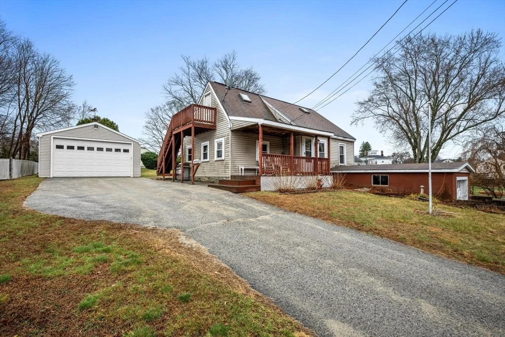 Photo of 8 Rawson Ave.
