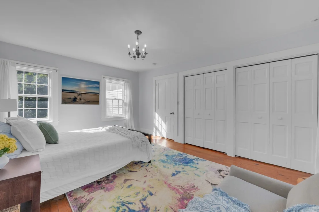 Photo of 304 Warren Rd