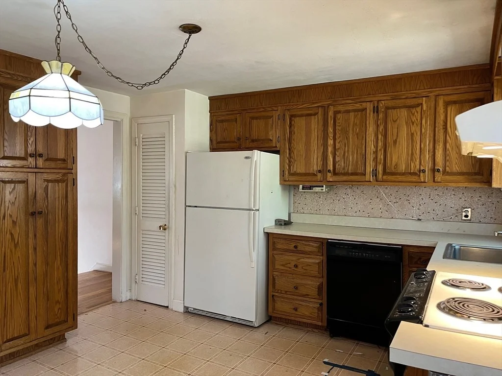 Photo of 8 Wachusett Drive