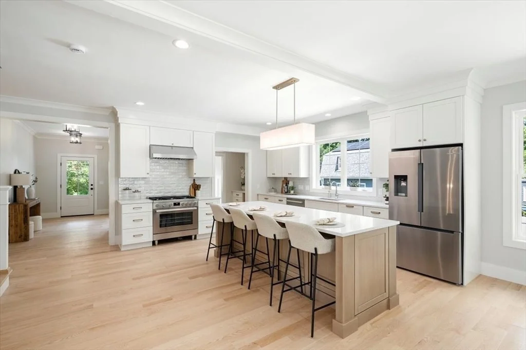 Photo of 6 Oak Knoll Road