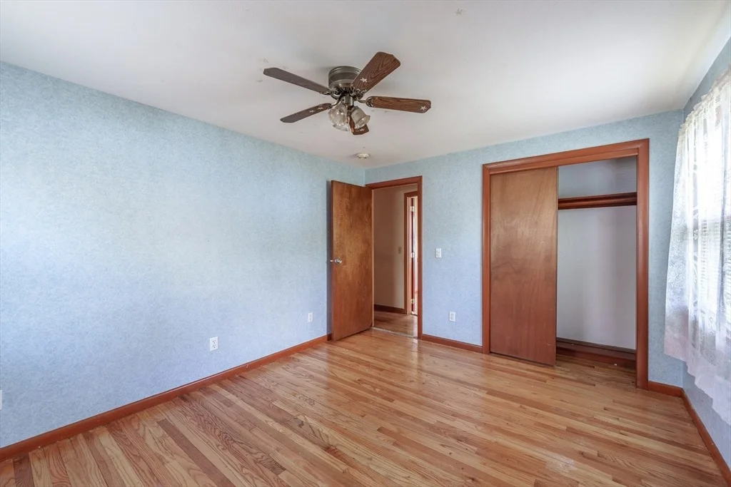 Photo of 183 Brookside Cir