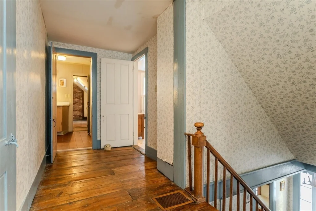 Photo of 111 Amherst Rd