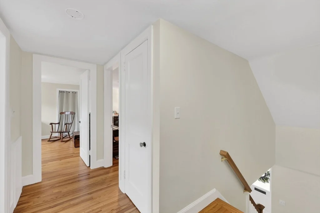 Photo of 378 Roosevelt Ave