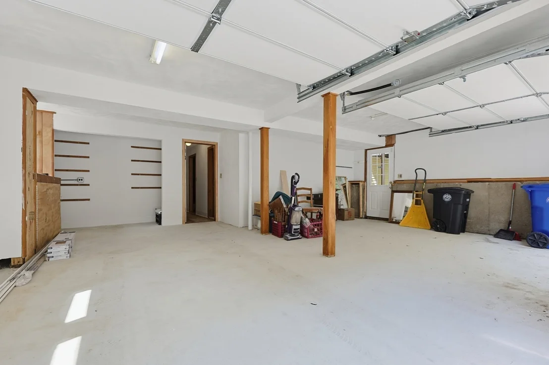Photo of 109 Davis Road