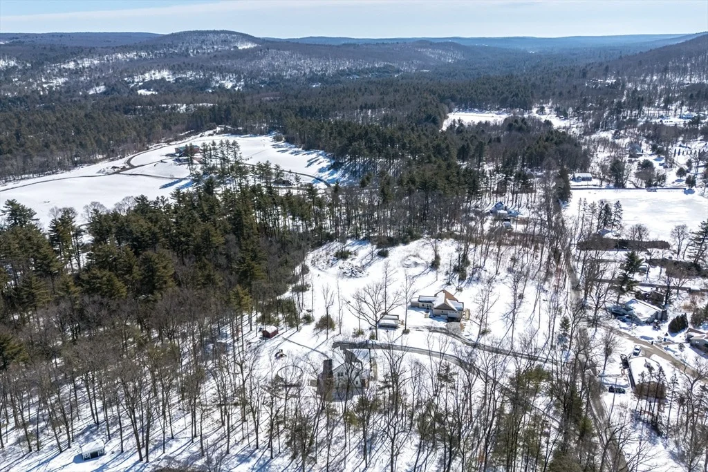 Photo of 102 Bogan Rd