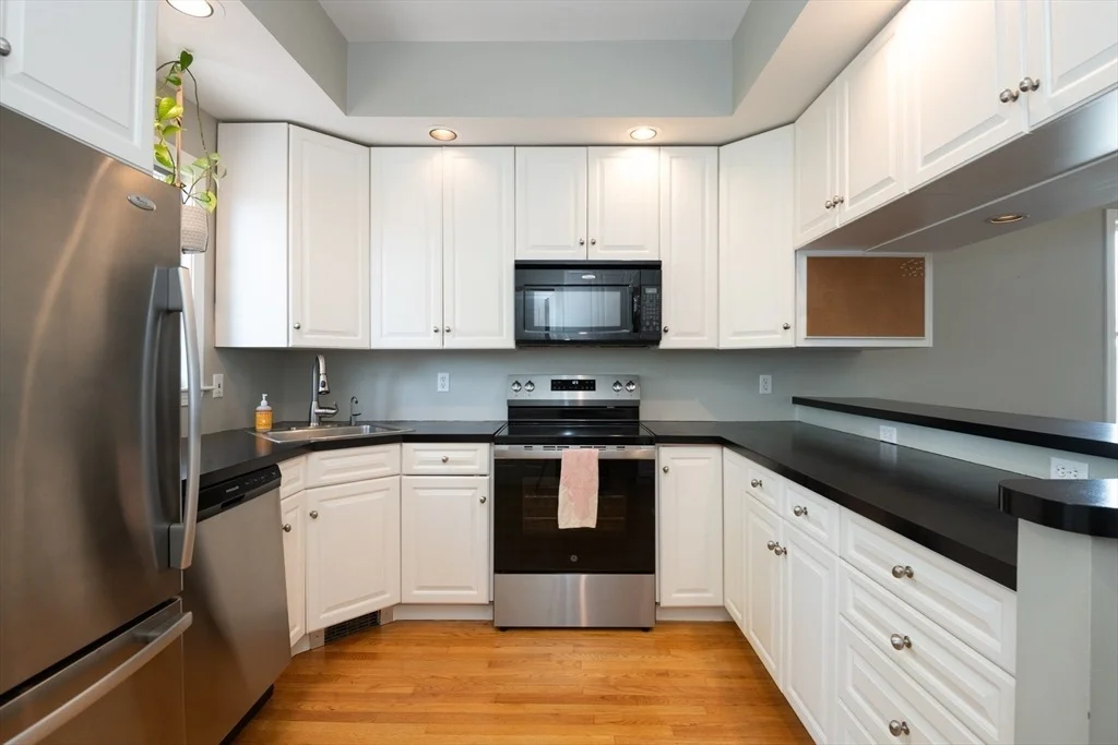 Photo of Unit 3 at 6-8 Devon Avenue