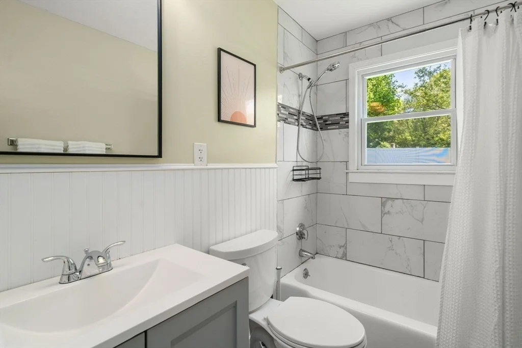 Photo of 6 Rosenfeld Rd