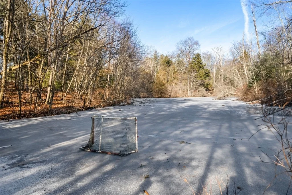 Photo of 24 Lynn Dr