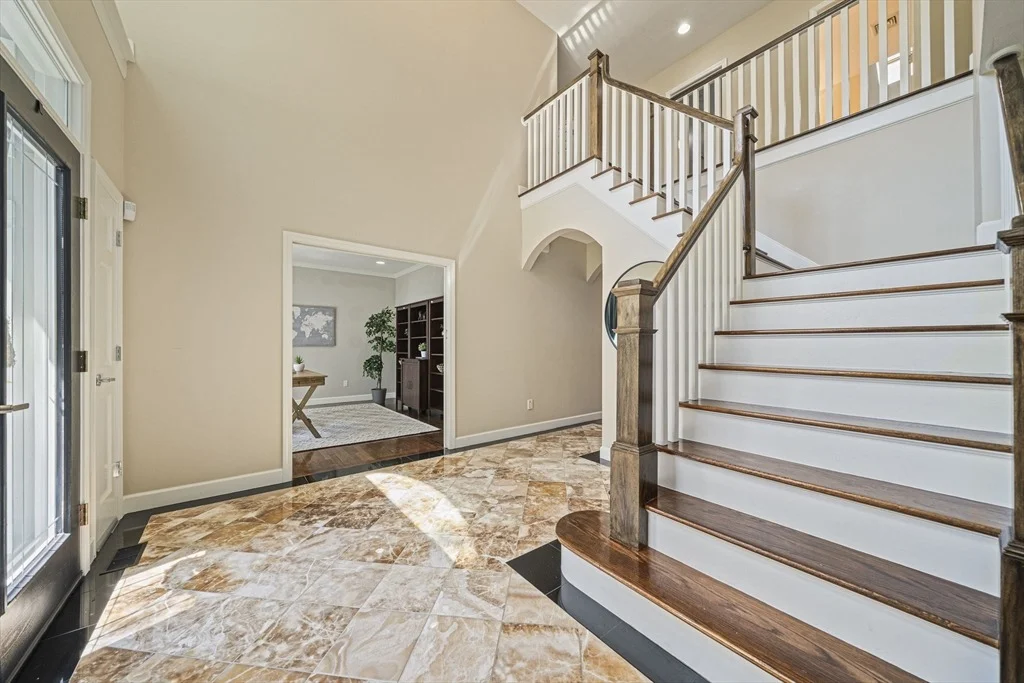 Photo of 40 Hillside Dr
