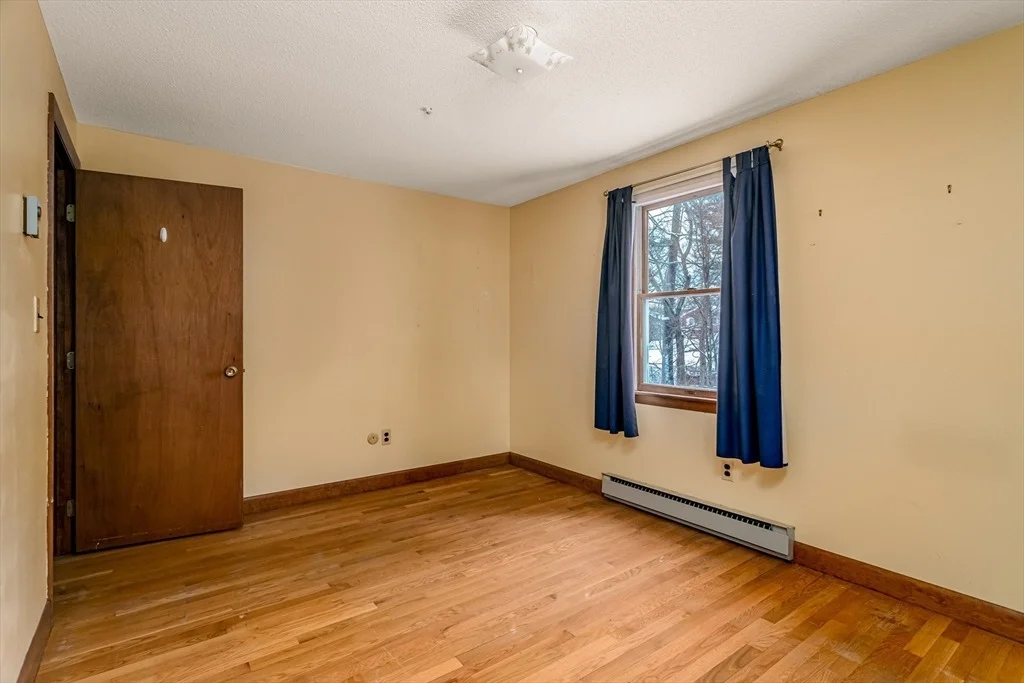 Photo of 10 Jonathan Dr