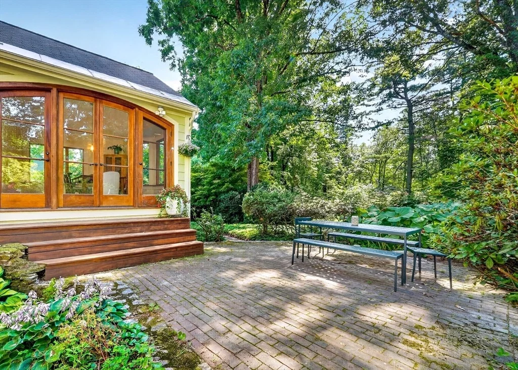 Photo of 41 Taylor Rd