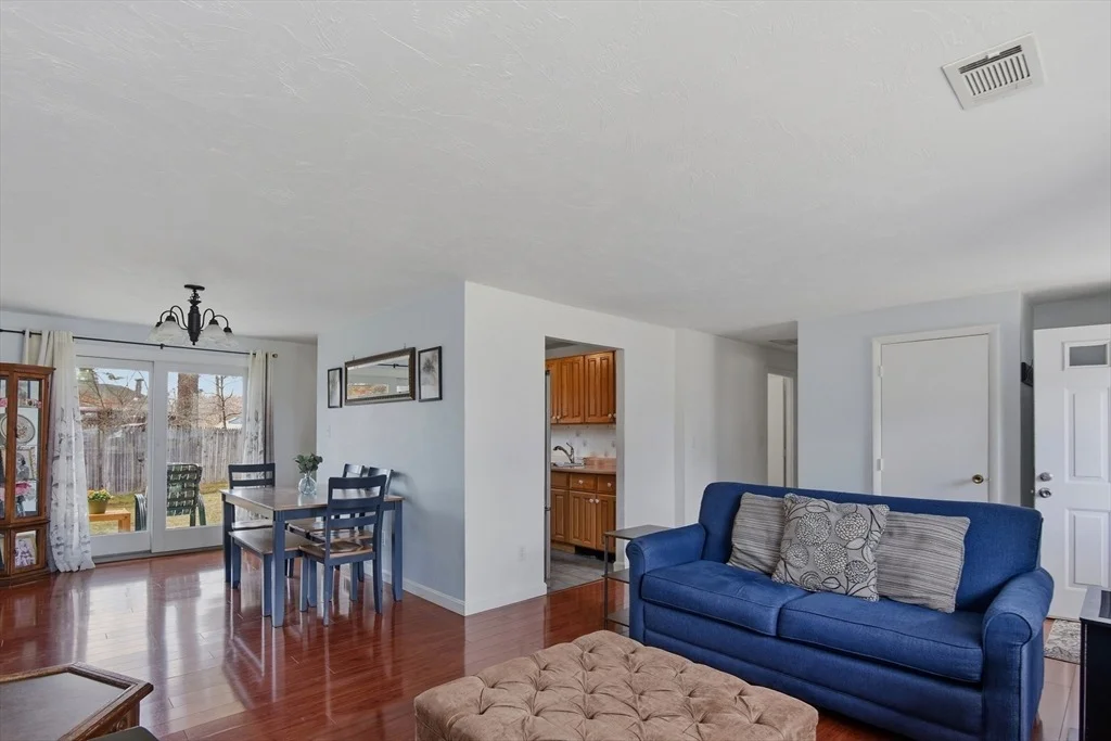 Photo of 6 Penikese St