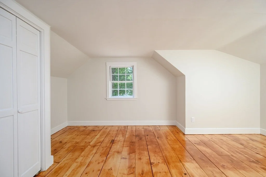 Photo of 30 Huntley Rd
