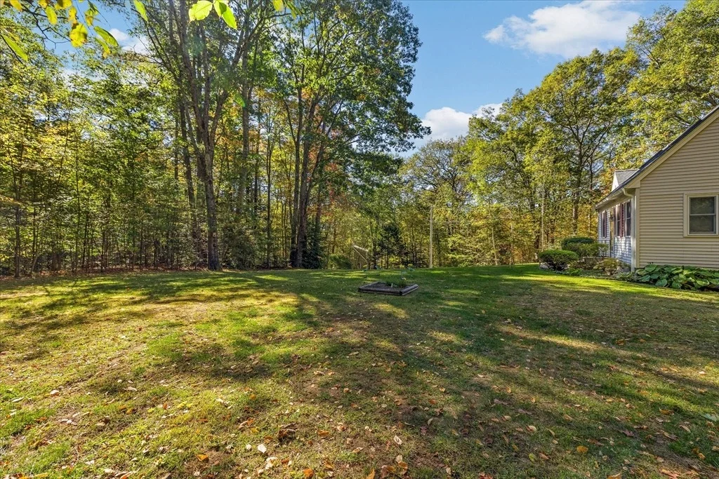 Photo of 365 Mellen Rd