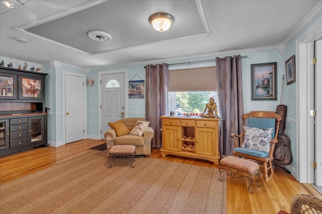 Photo of 33 Dean St.