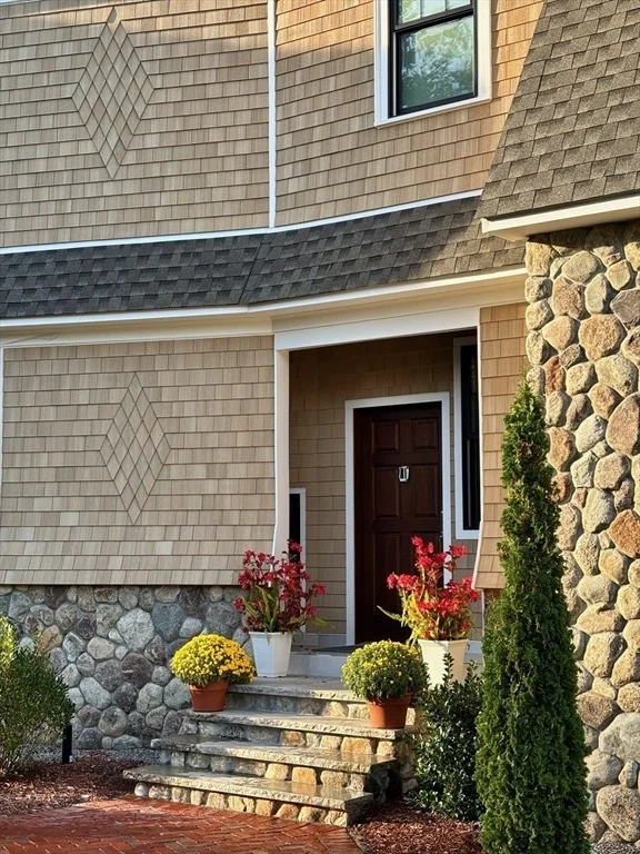 Photo of 70 Mccallar Lane
