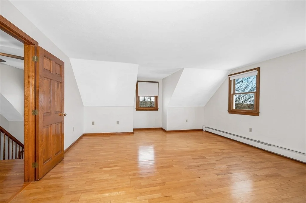 Photo of 287 Fox Ave