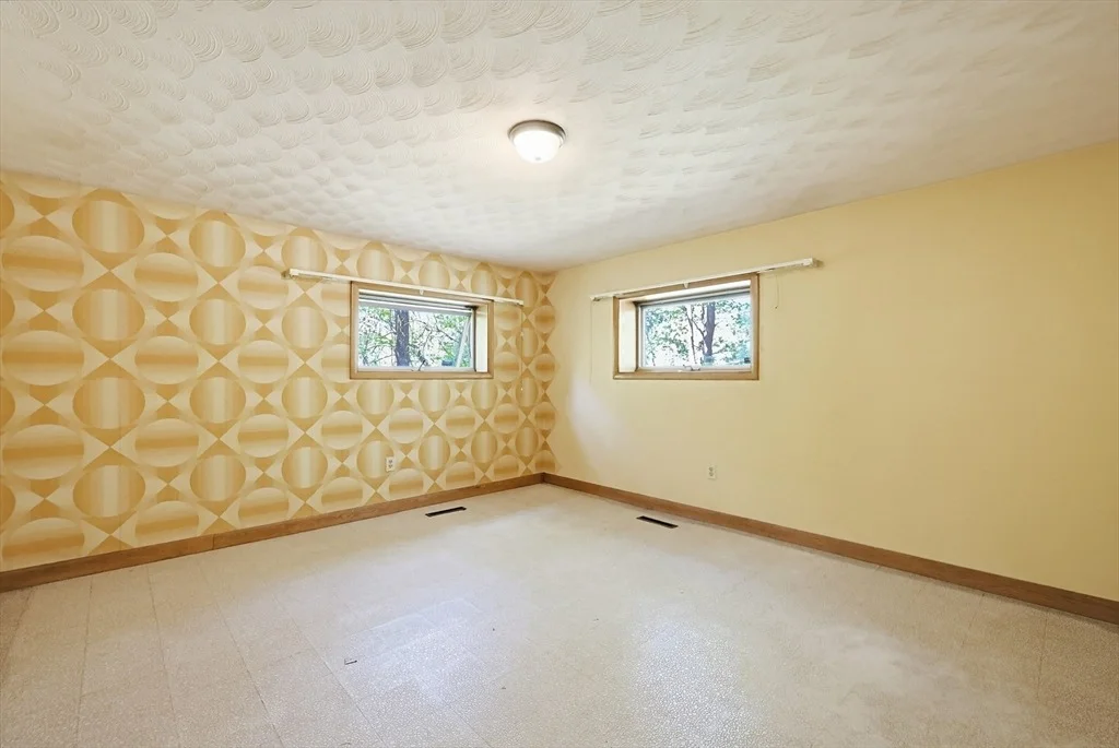 Photo of 21 Daggett Road