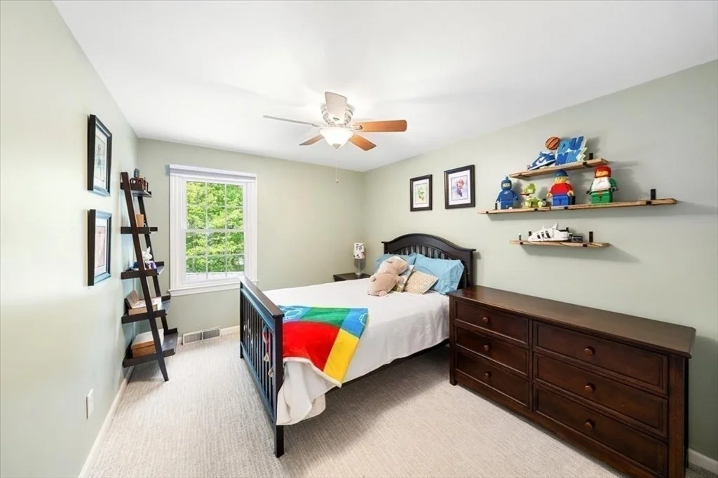 Photo of 9 Running Brook Cir