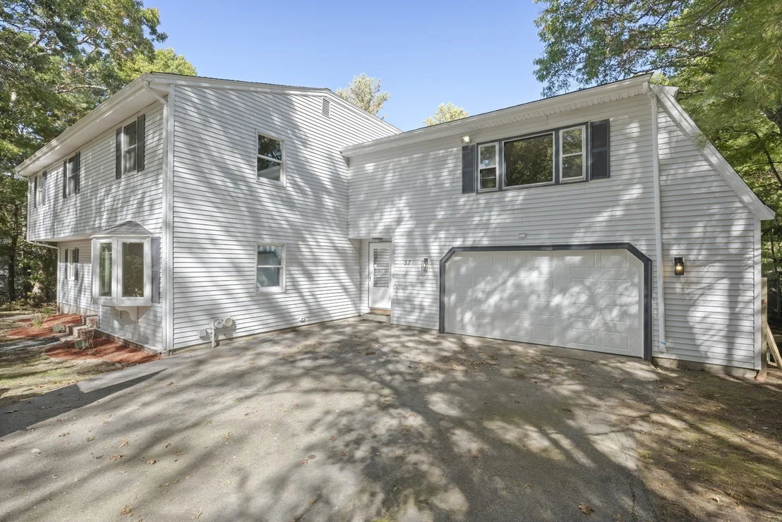 Photo of 57 Brandeis Cir