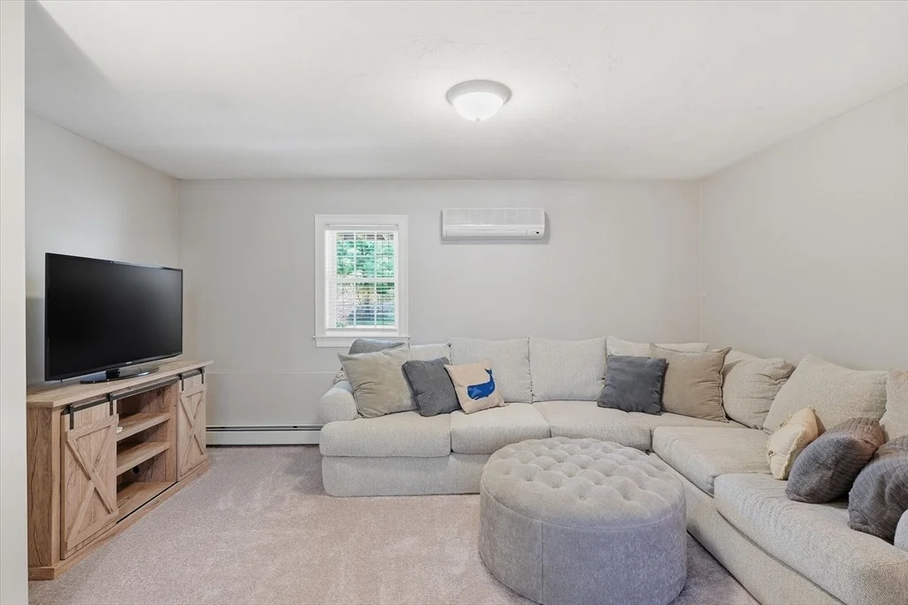 Photo of 20 Fiske Ave