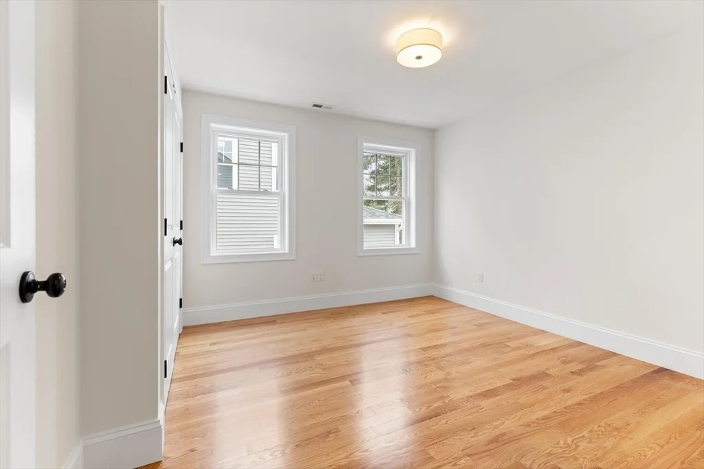 Photo of 84 Hillcrest Rd