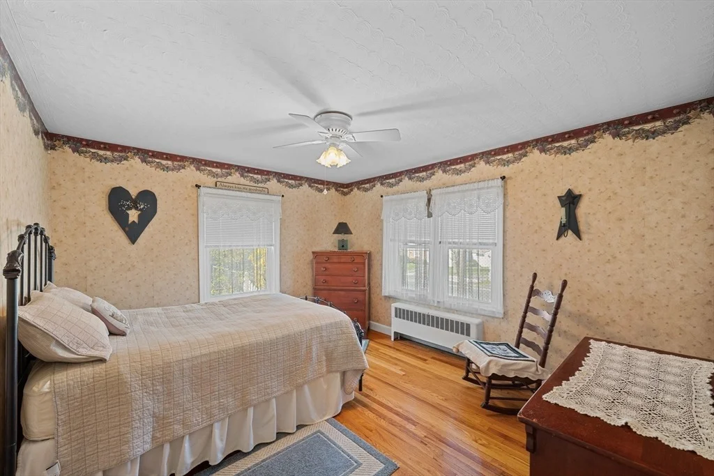 Photo of 16 Thornton Rd