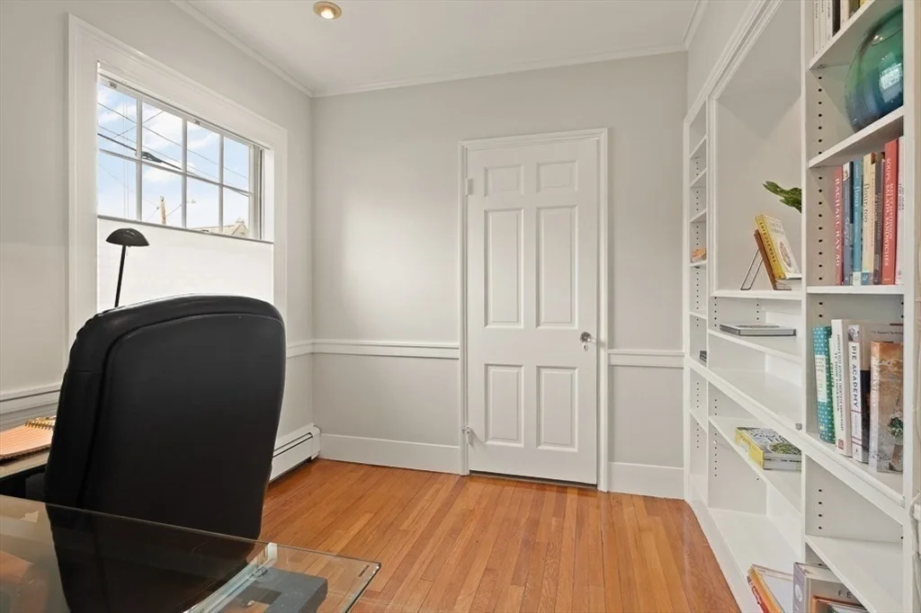 Photo of 246 Woburn Street