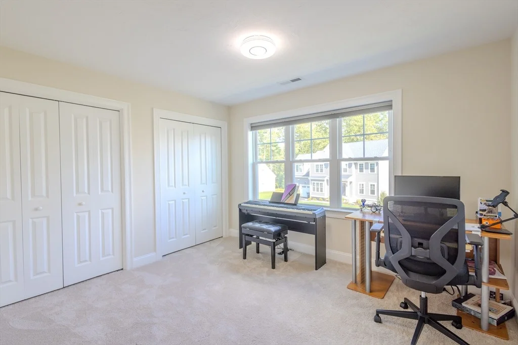 Photo of 26 Iris Ln