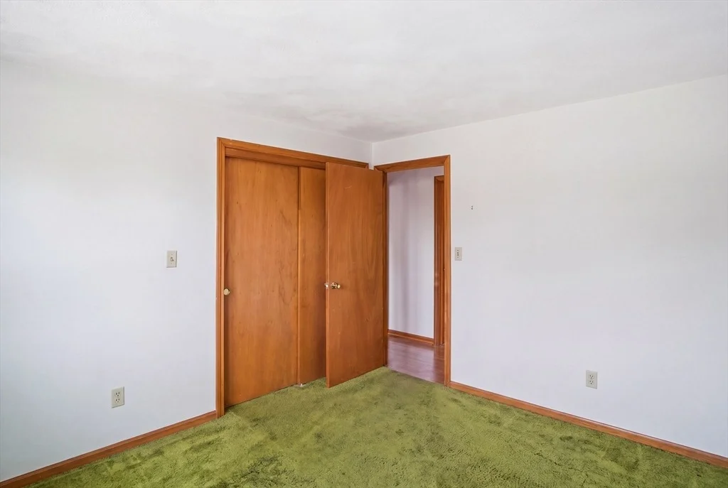 Photo of 10 Barnes Ave