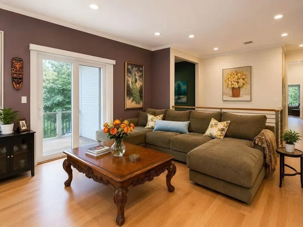 Photo of 22 Meadowbrook Rd