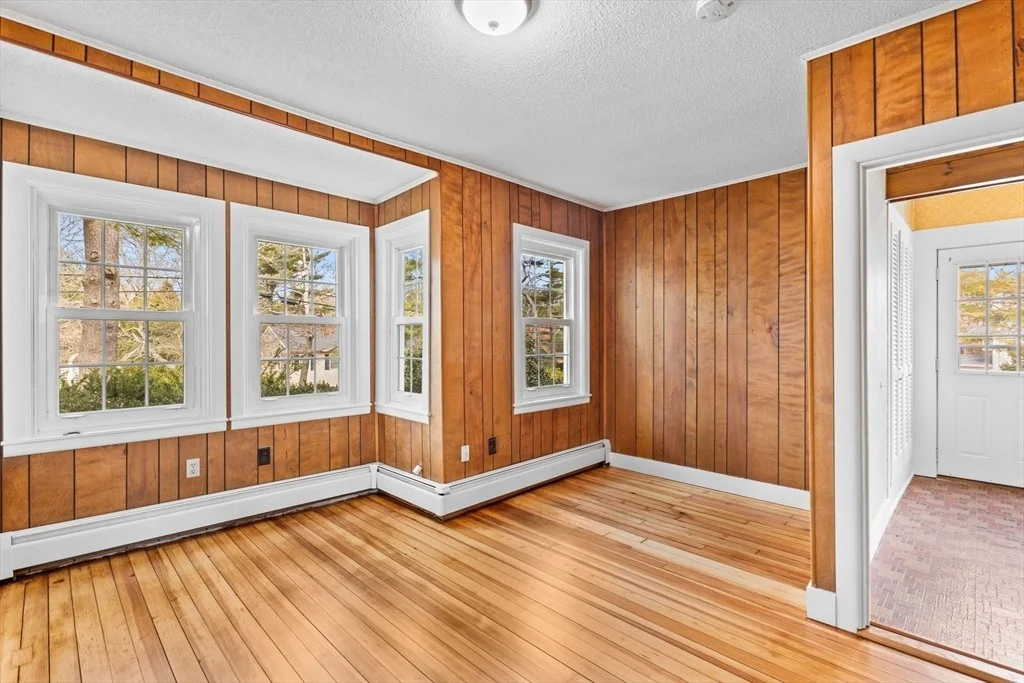 Photo of 10 Puritan Rd