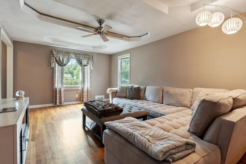 Photo of 15 Pinebrook Dr