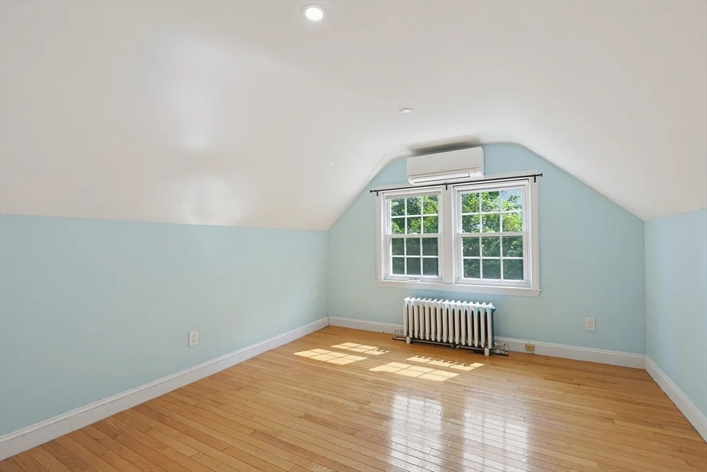 Photo of 50 Rustic Rd