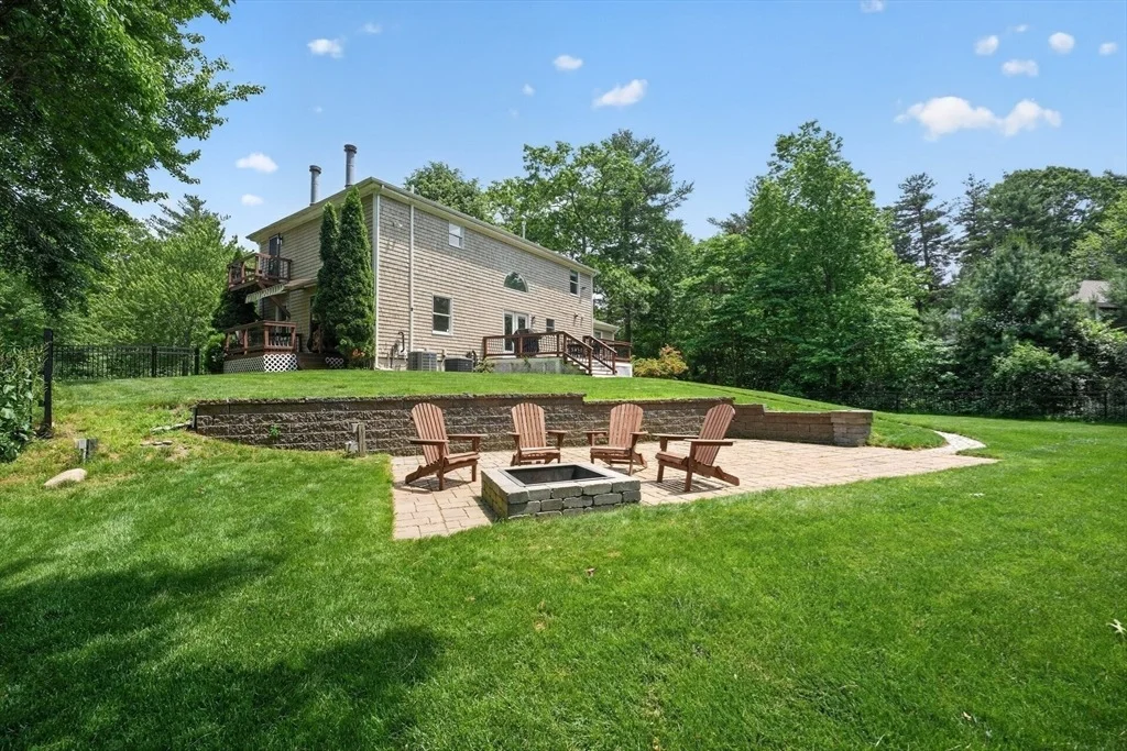 Photo of 321 Birchbark Dr