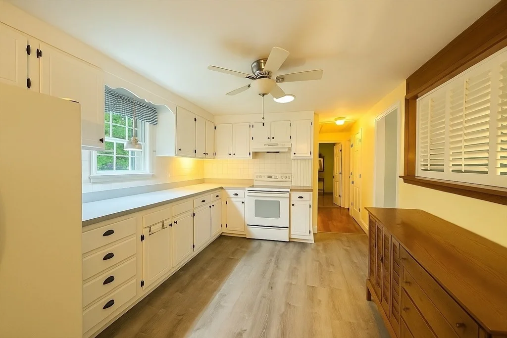 Photo of 8 Jasmine Ln