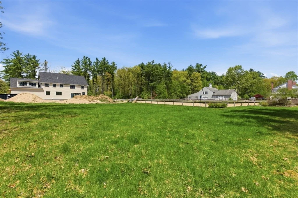 Photo of 28 Deer Run Road