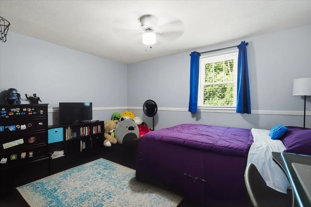 Photo of 10 Buttonwood Rd